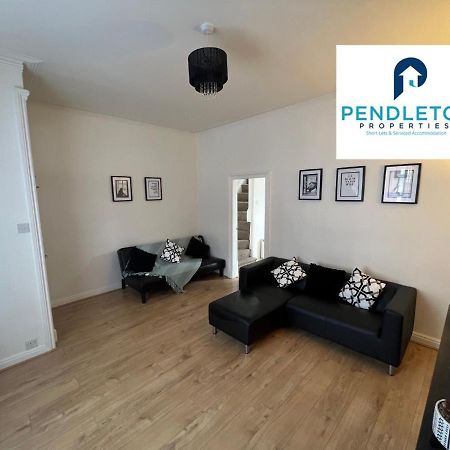 Modern 3 Bed House With Free Parking And Wi-Fi Villa Preston  Exterior foto