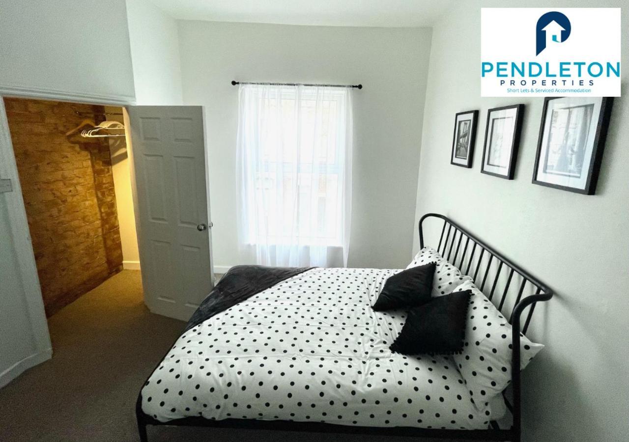 Modern 3 Bed House With Free Parking And Wi-Fi Villa Preston  Exterior foto